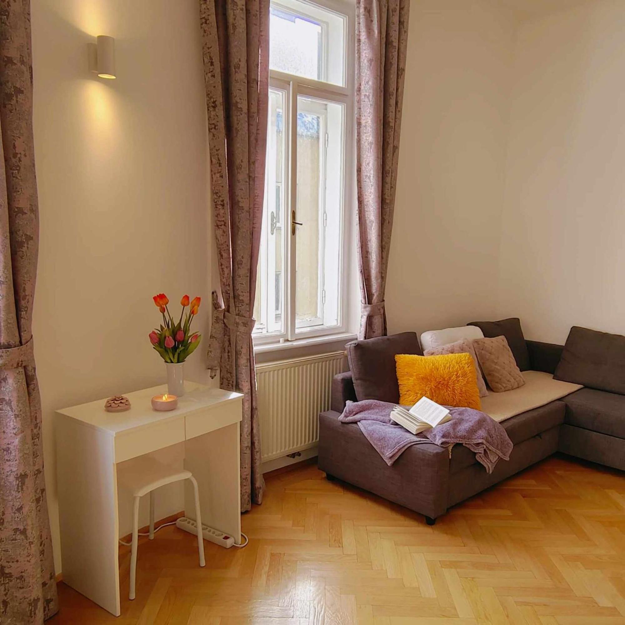Central And Round 3 Minutes To City Shopping Center And Schoenbrunn Palace Viena Exterior foto