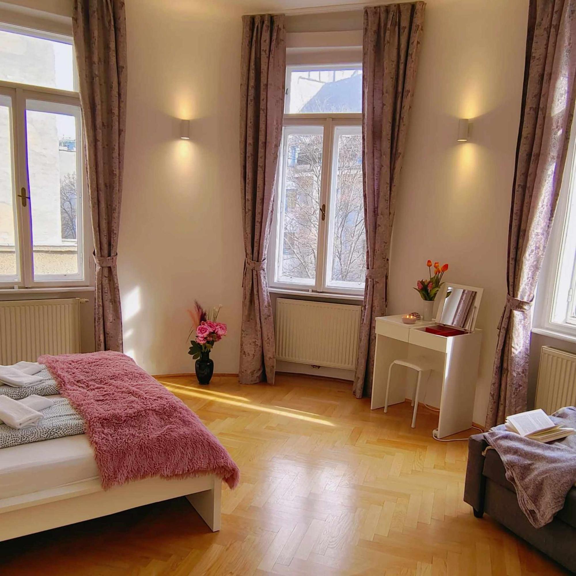 Central And Round 3 Minutes To City Shopping Center And Schoenbrunn Palace Viena Exterior foto